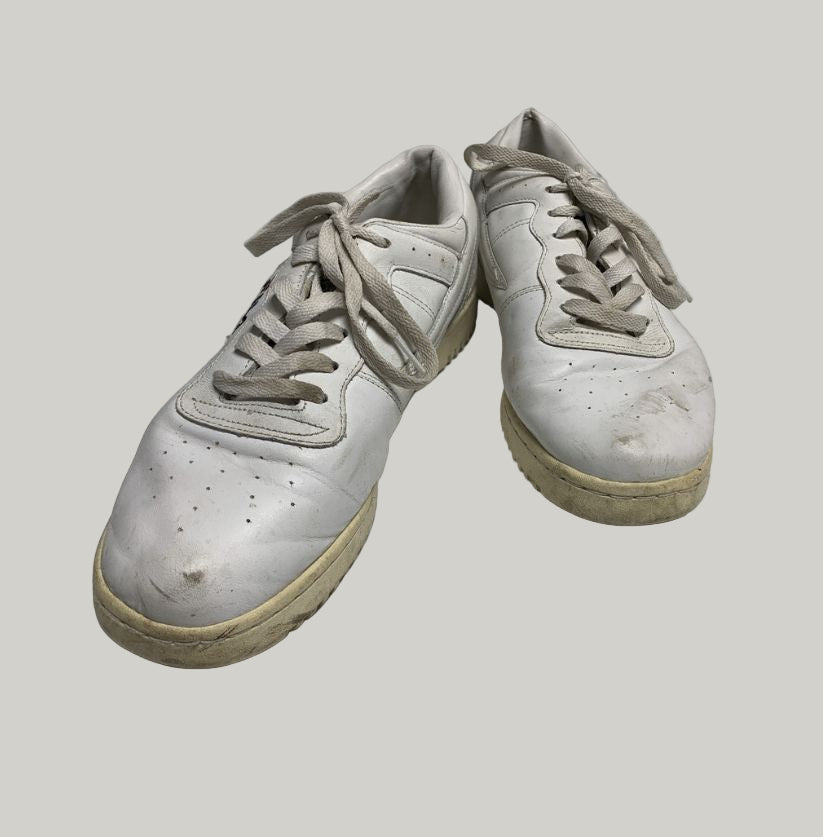 Vintage Fila White Leather Low-Top Sneakers