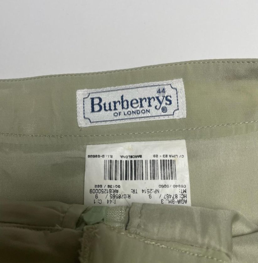 Burberry Solid Color Pencil Skirt