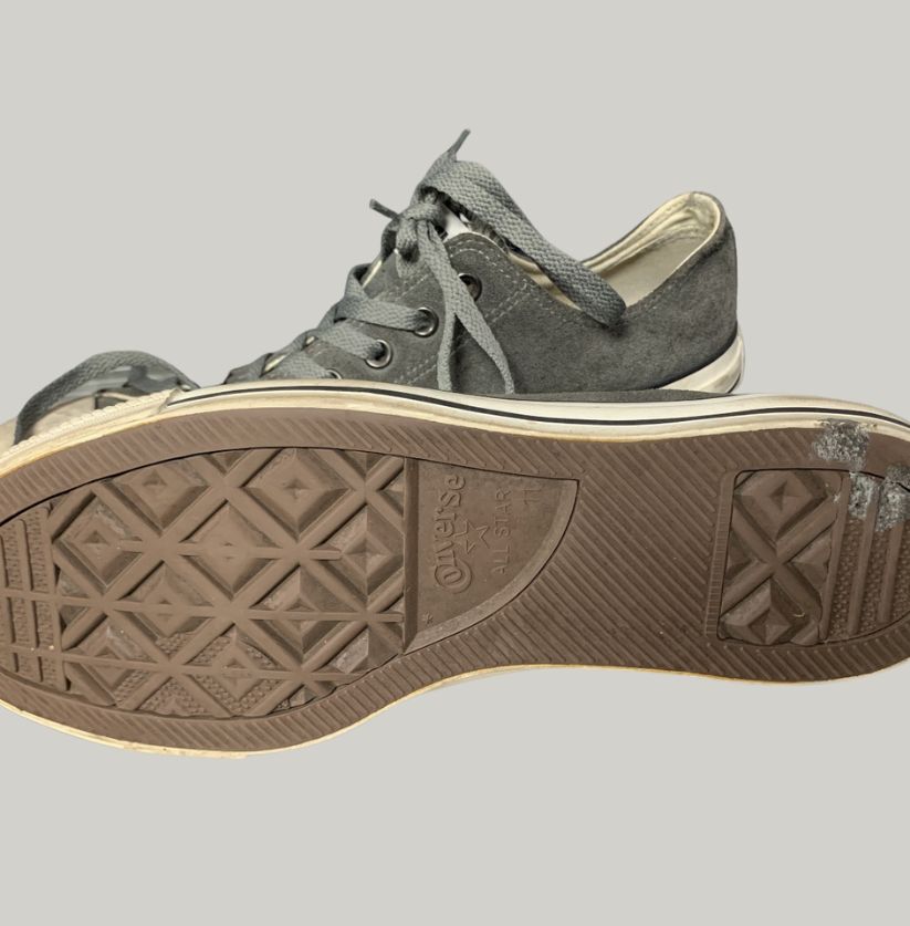 Converse Chuck Taylor Low Top Grey Sneakers