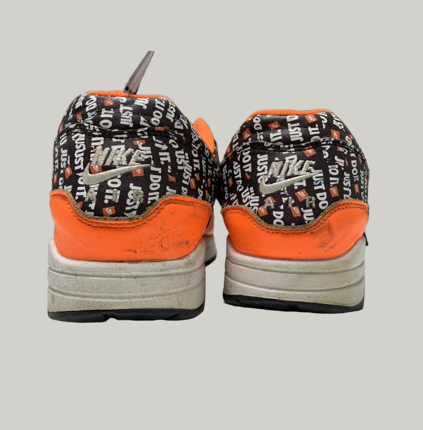 Nike Air Max "Just Do It" Trainers