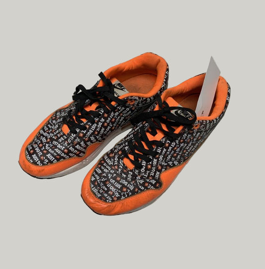 Nike Air Max "Just Do It" Trainers
