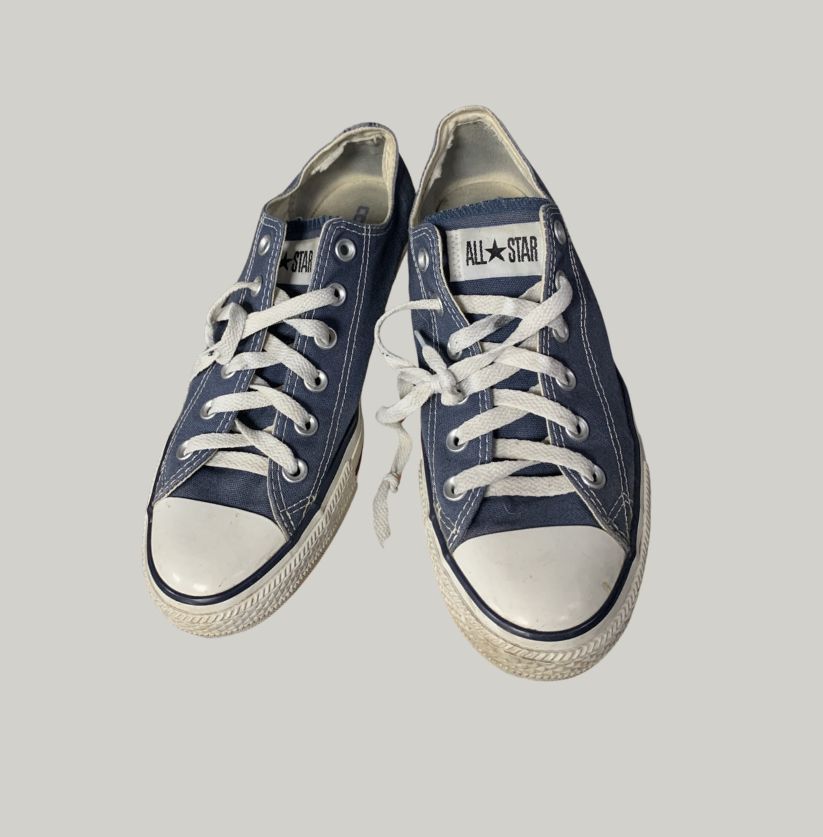 Converse Low Top Navy Blue Sneakers