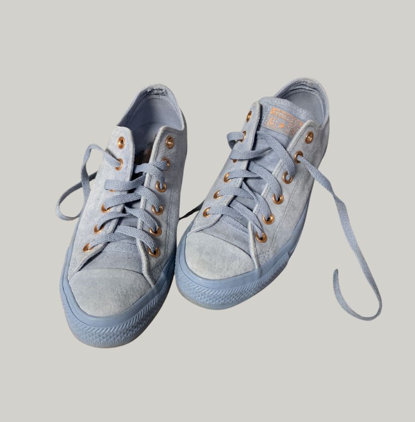 Converse Chuck Taylor Low Top Leather Sneakers
