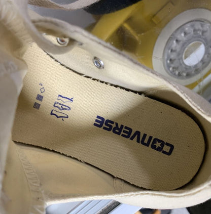 Converse Low Top Beige Sneakers