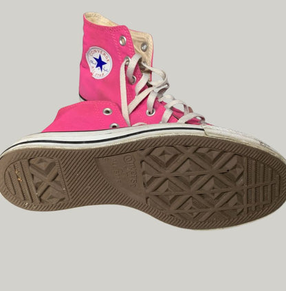 Converse Chuck Taylor High Top Sneakers