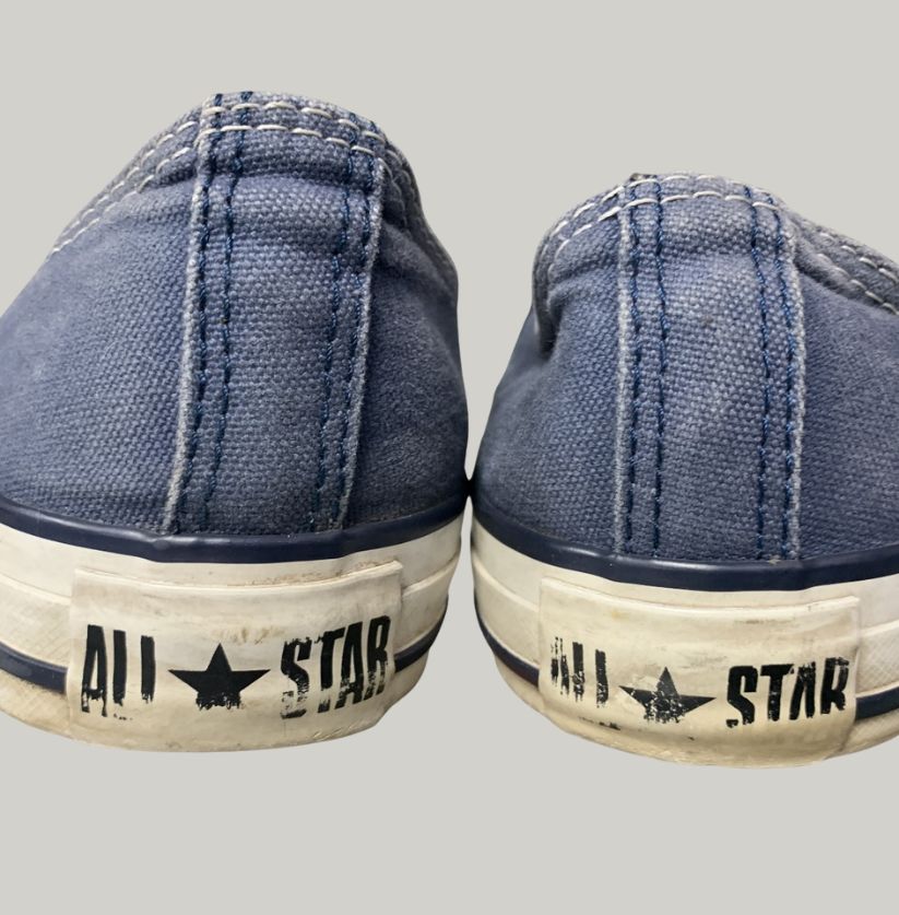 Converse Low Top Navy Blue Sneakers