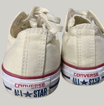 Converse Low Top Beige Sneakers