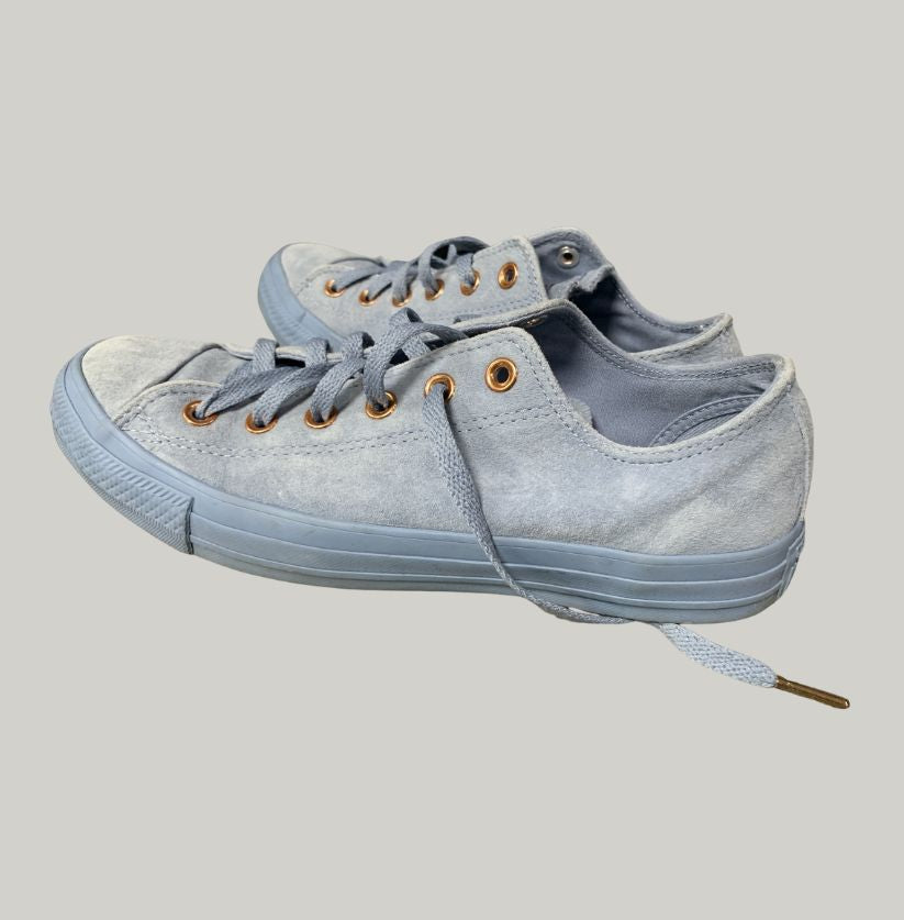 Converse Chuck Taylor Low Top Leather Sneakers