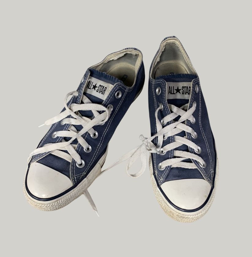 Converse Low Top Navy Blue Sneakers